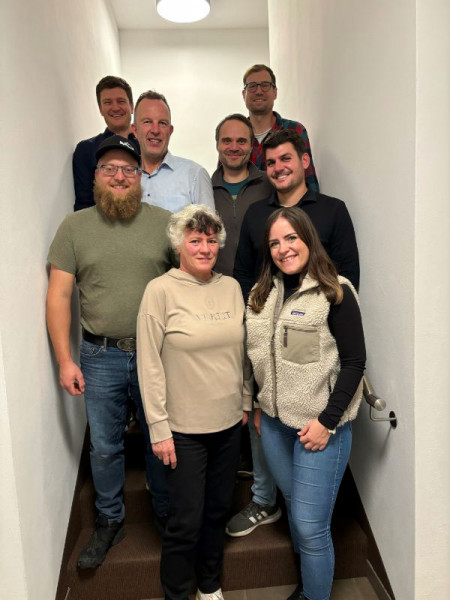 Vorstandsteam der Langlaufgilde Hohtann-Belchen e.V., v.l.n.r. Johannes Kiefer, Andreas Löcke, Theo Speyer, Sebastian Essig, Alexander Kiefer, Stefan Sturm, Annette Franz, Maike Bullert, auf dem Bild fehlt: Thomas Coch

